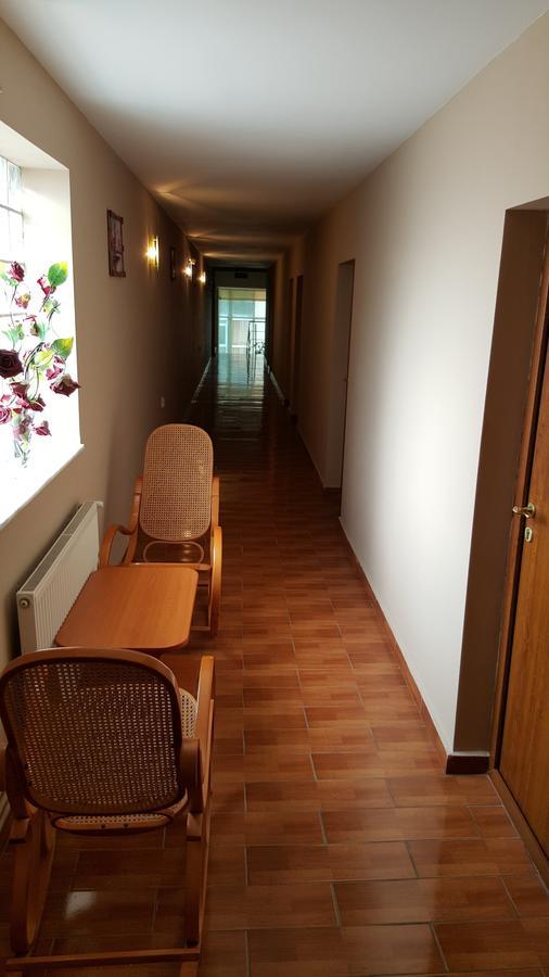 Pensiune Restaurant Avangarde Πιτέστι Εξωτερικό φωτογραφία
